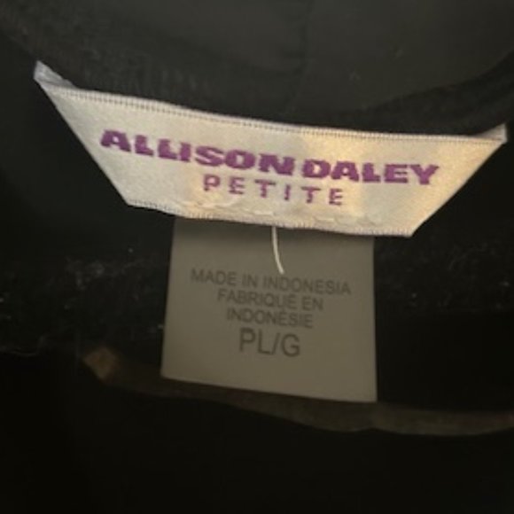 Women's Lightweight Cardigan, Size PL - Picture 2 of 3